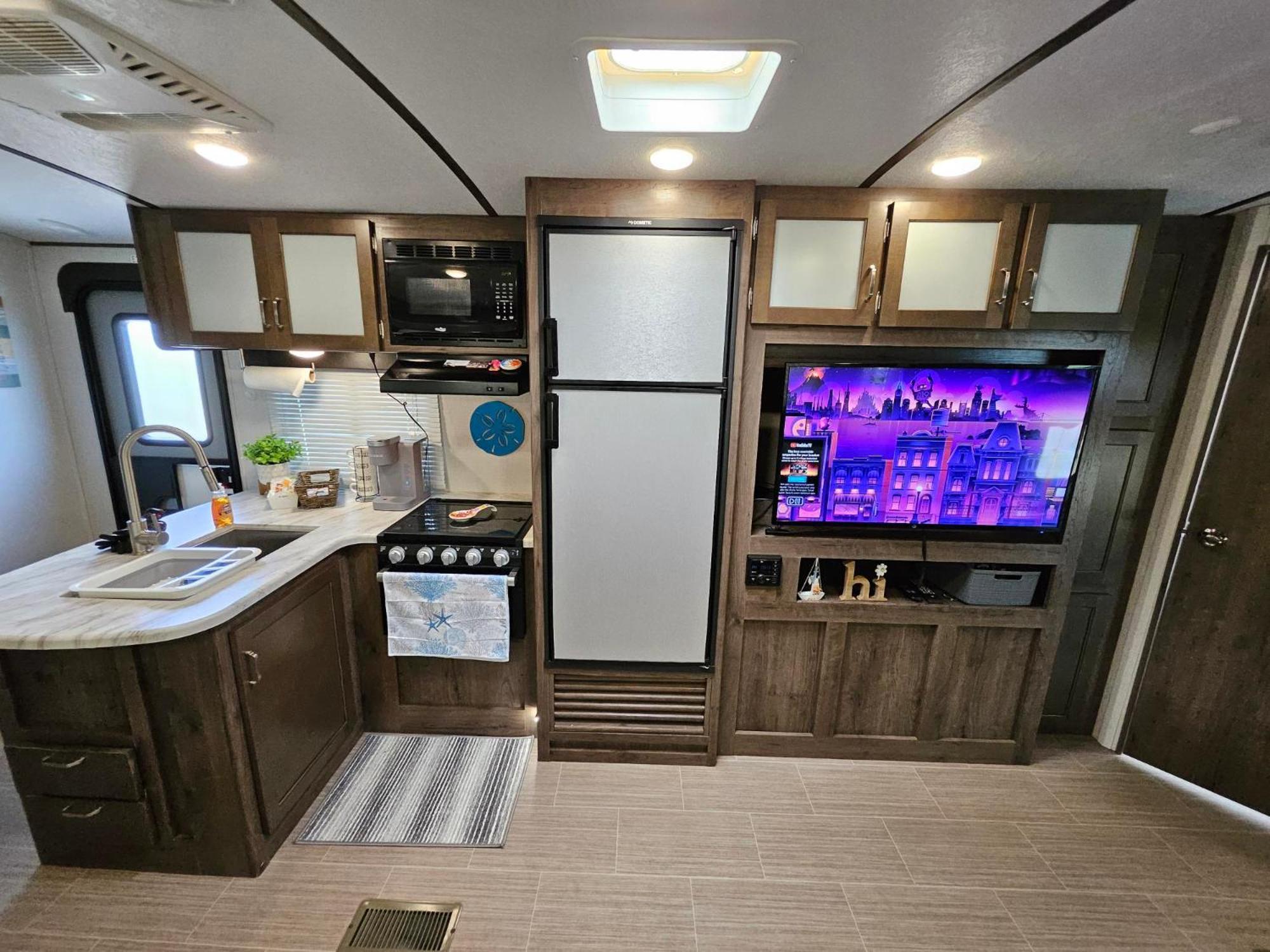 Hailey'S Beach-N-Bay Rv Resort Gilchrist Bagian luar foto