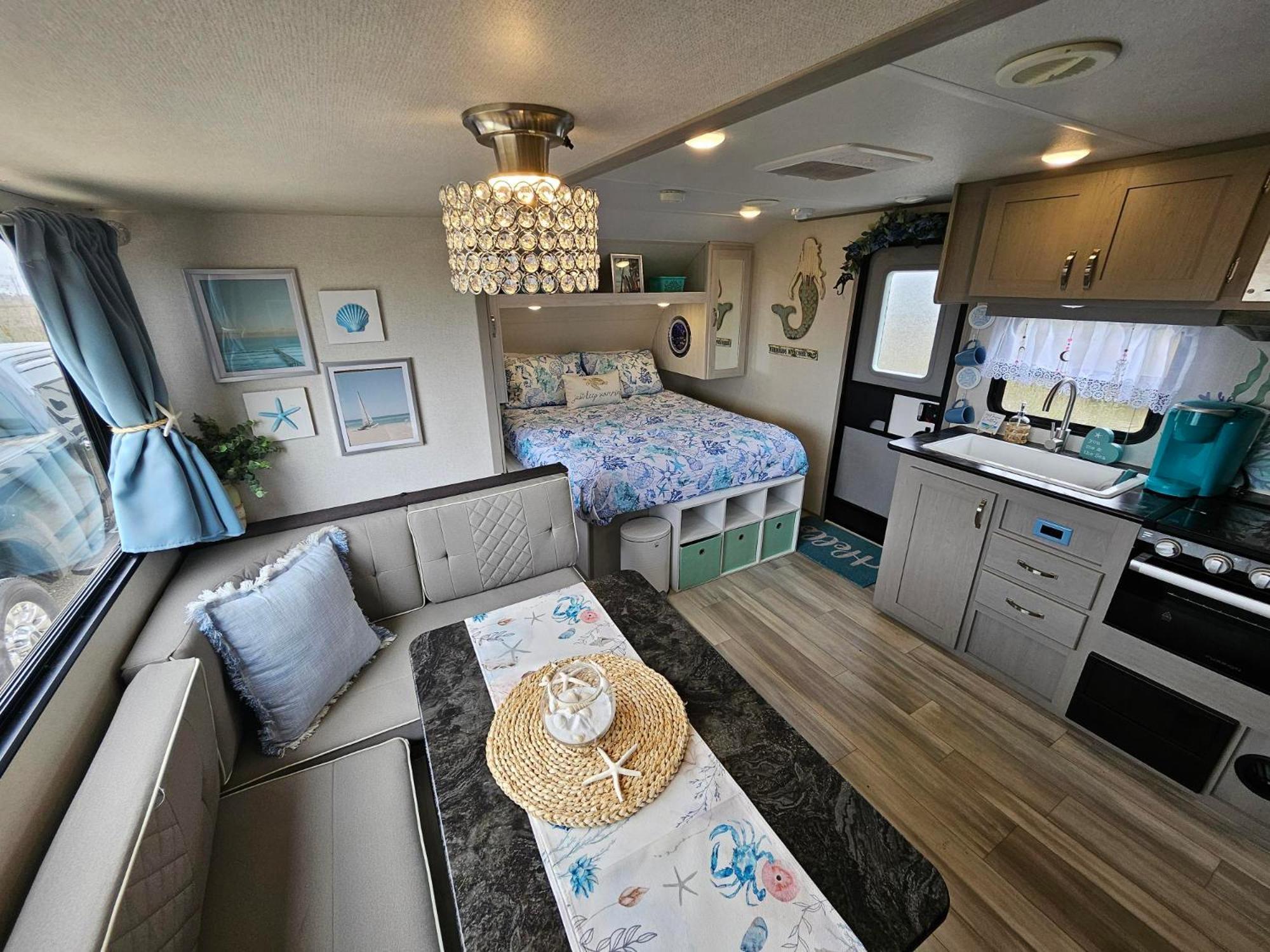 Hailey'S Beach-N-Bay Rv Resort Gilchrist Bagian luar foto