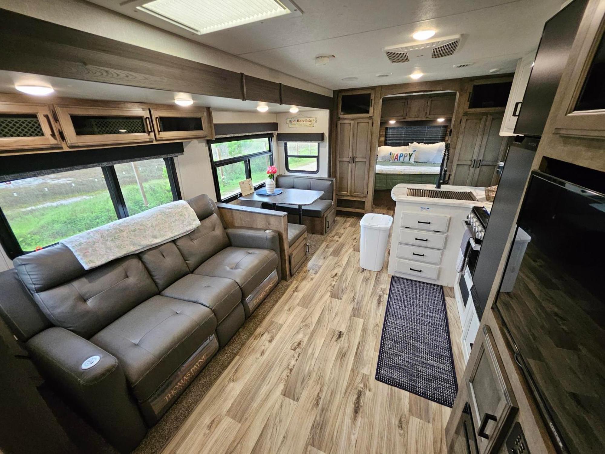 Hailey'S Beach-N-Bay Rv Resort Gilchrist Bagian luar foto