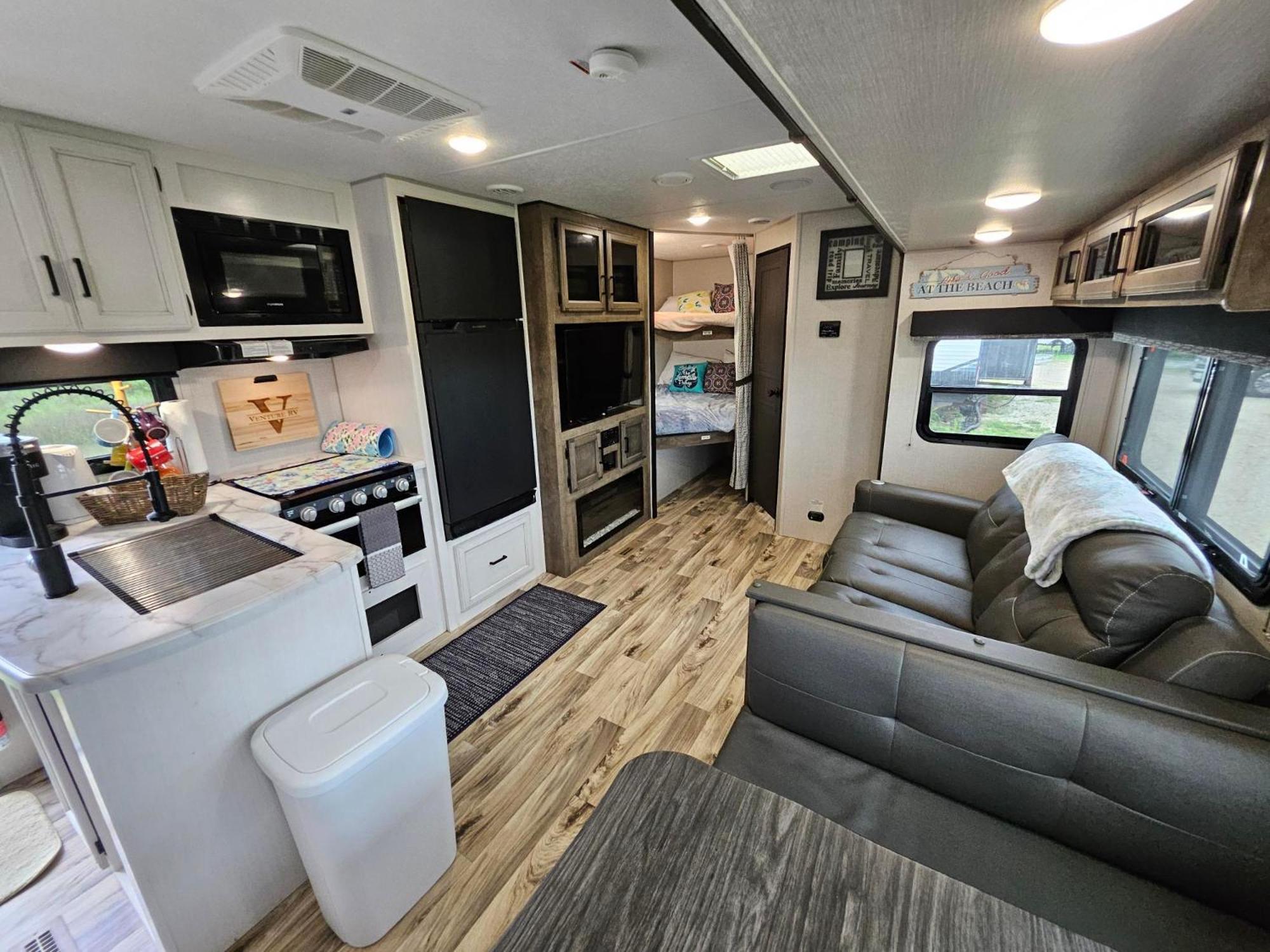 Hailey'S Beach-N-Bay Rv Resort Gilchrist Bagian luar foto