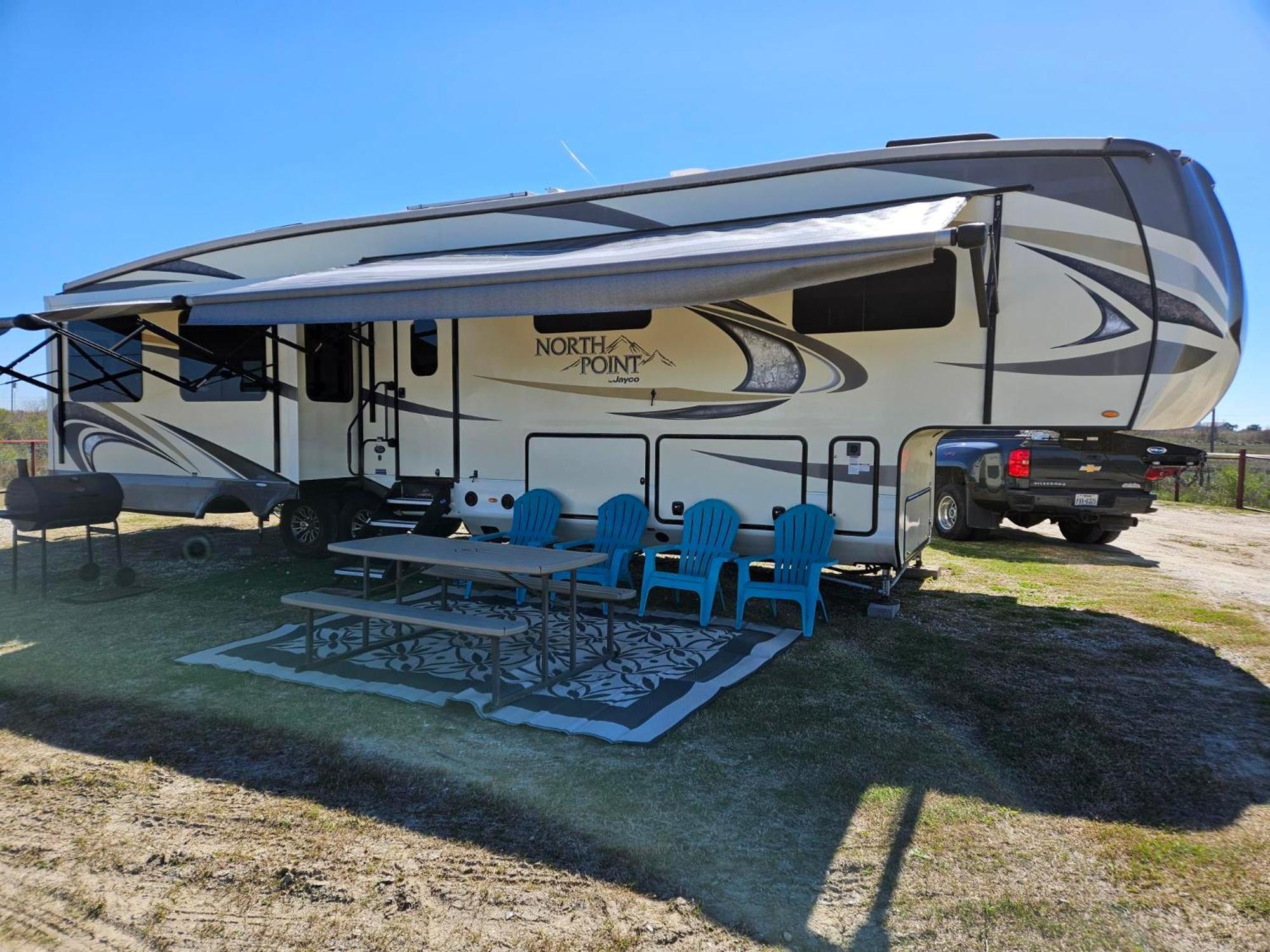 Hailey'S Beach-N-Bay Rv Resort Gilchrist Bagian luar foto