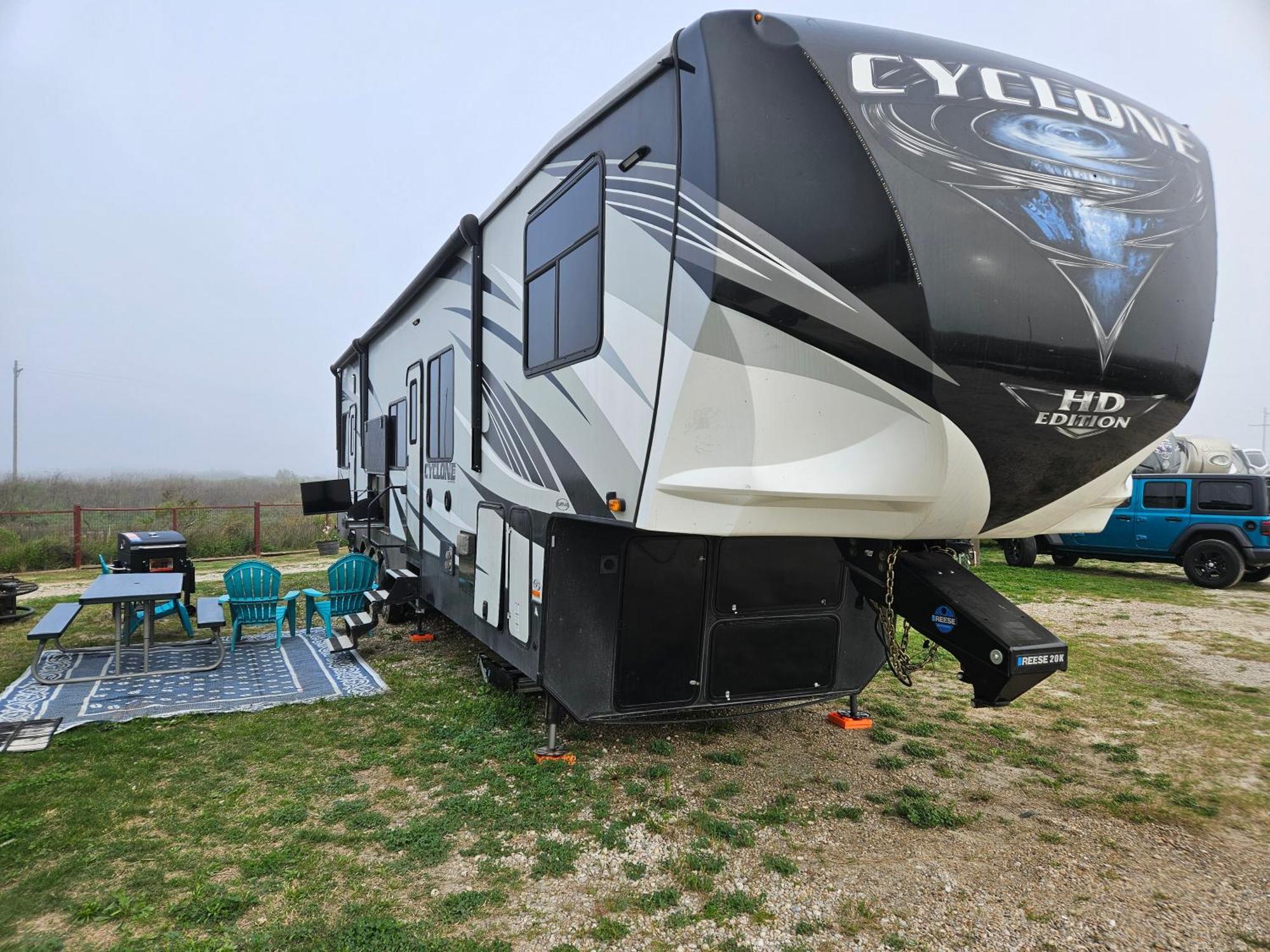 Hailey'S Beach-N-Bay Rv Resort Gilchrist Bagian luar foto