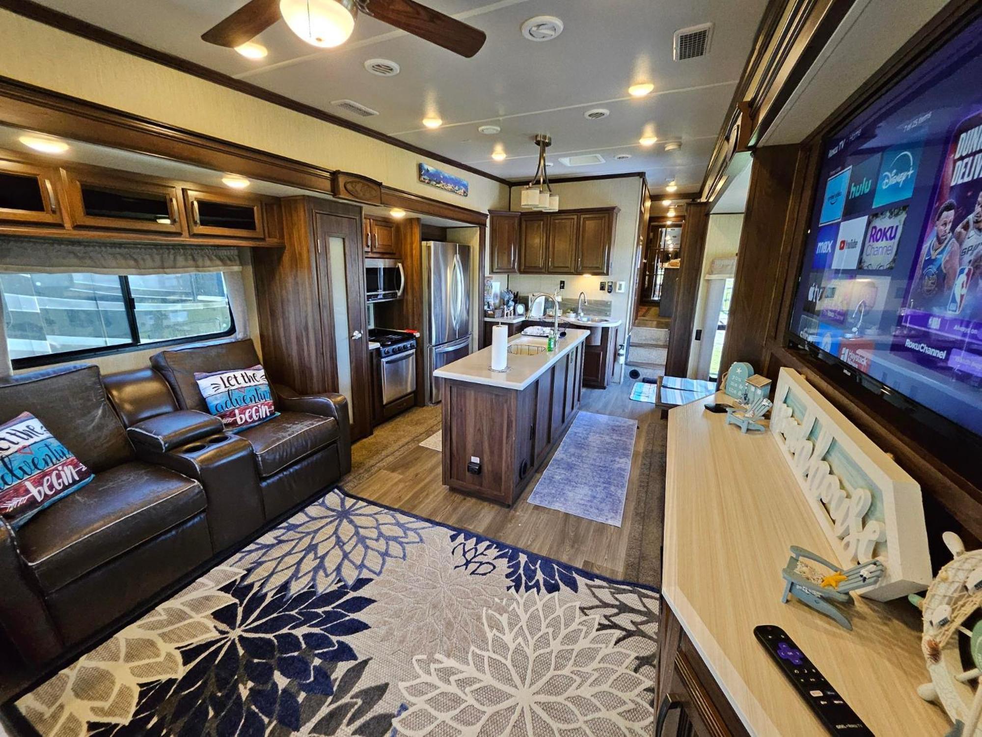 Hailey'S Beach-N-Bay Rv Resort Gilchrist Bagian luar foto