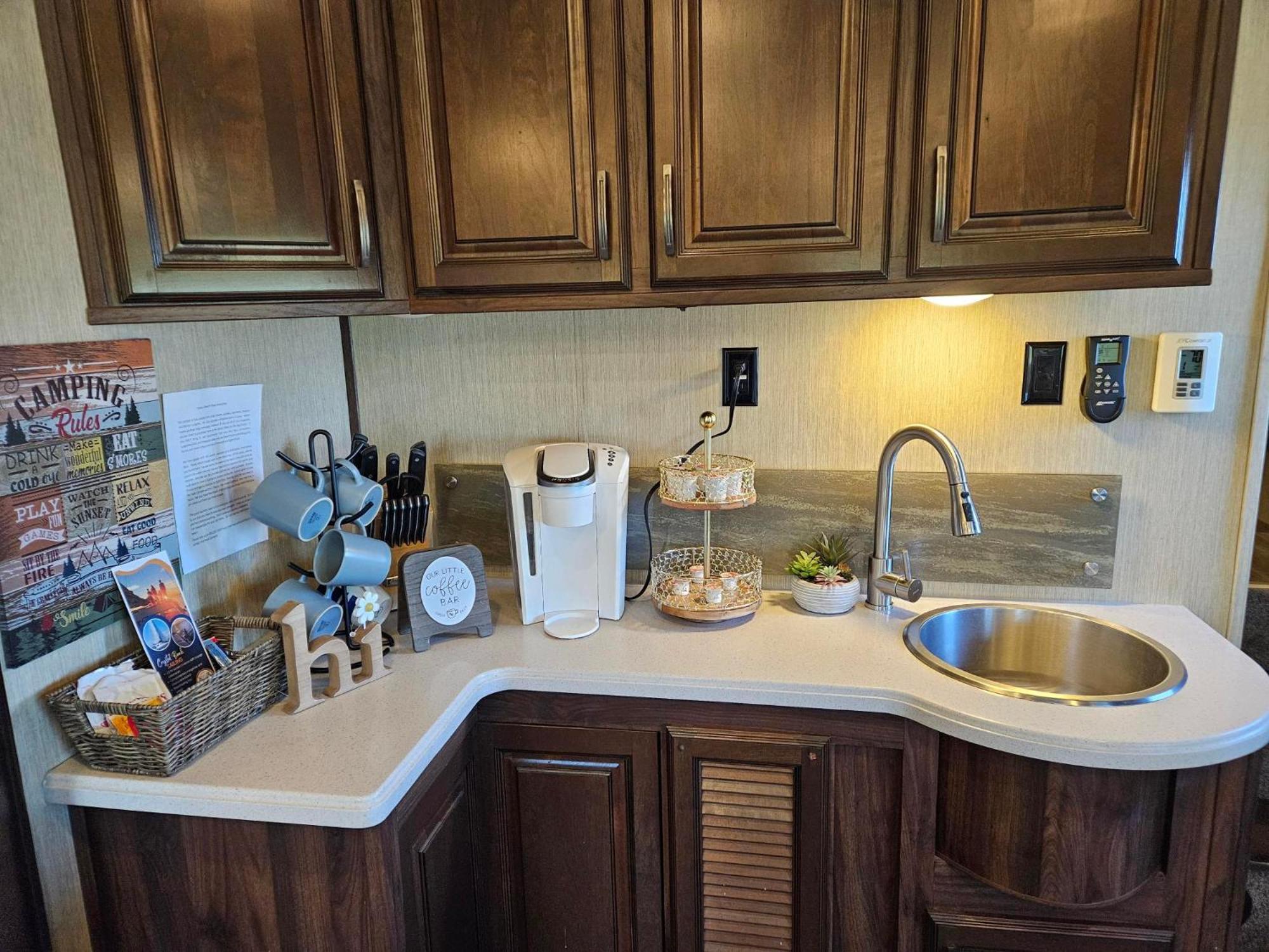 Hailey'S Beach-N-Bay Rv Resort Gilchrist Bagian luar foto